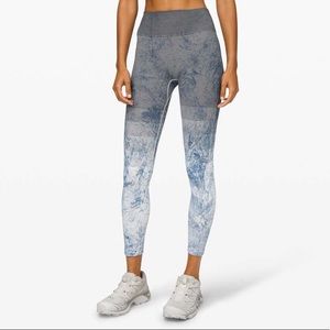 💙lululemon Ebb to Train Tight💙